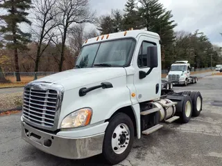 2017 FREIGHTLINER/MERCEDES CASCADIA 125