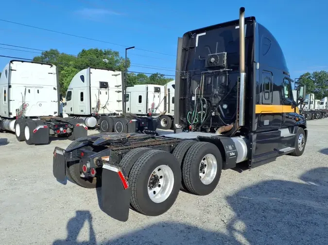 2020 FREIGHTLINER CASCADIA 125