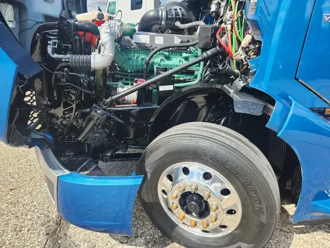 2025 VOLVO VNL64T8603fb36b319d67986461e635c861177cbf