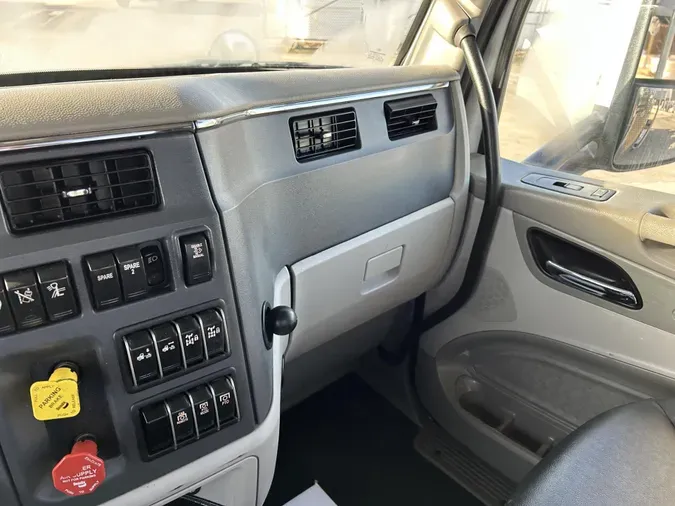 2020 Peterbilt 567
