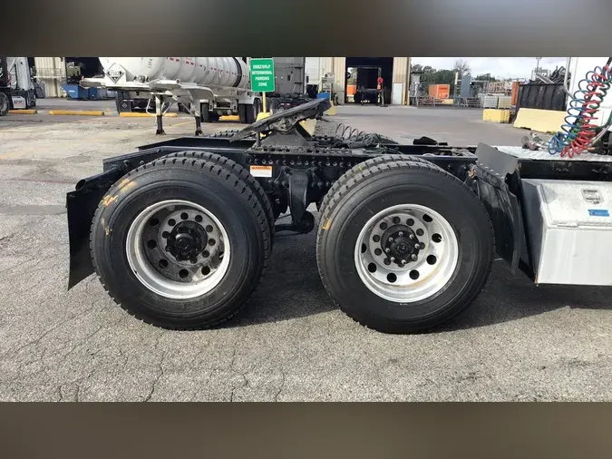 2020 Freightliner Cascadia 1263fb4fa55d76297acc9cf92c800b41a3d