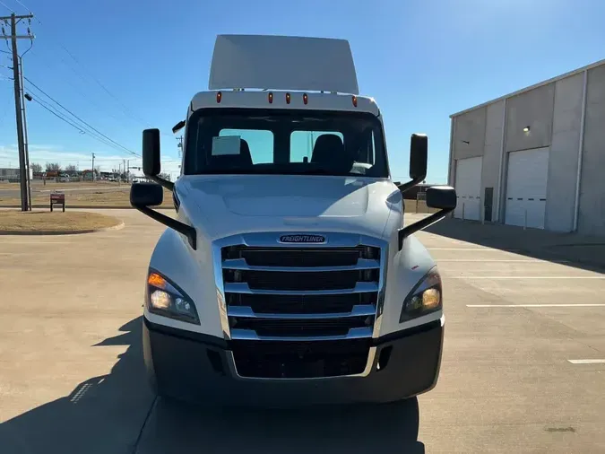 2019 FREIGHTLINER/MERCEDES NEW CASCADIA PX12664
