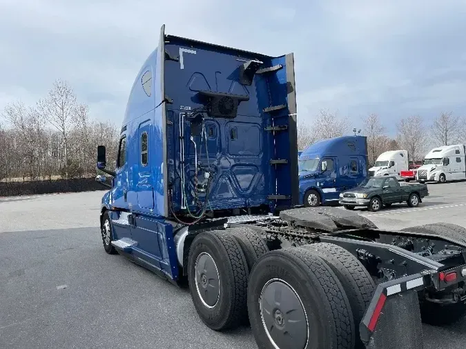 2019 Freightliner T12664ST