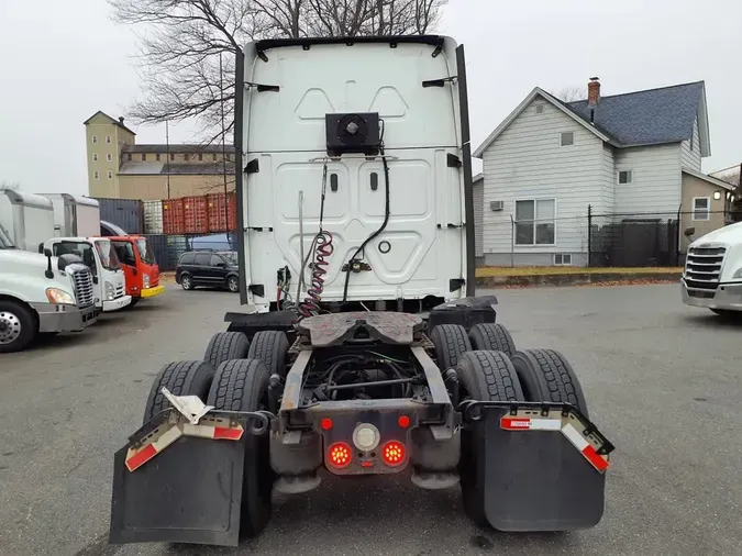 2020 FREIGHTLINER/MERCEDES NEW CASCADIA PX126643fb822531a40e1a728c50bfa19082000