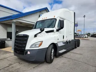 2021 FREIGHTLINER Cascadia 126