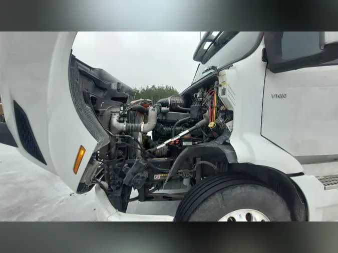 2020 Volvo VNR64T640