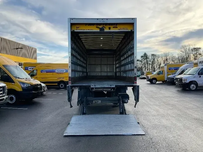 2018 Freightliner M2