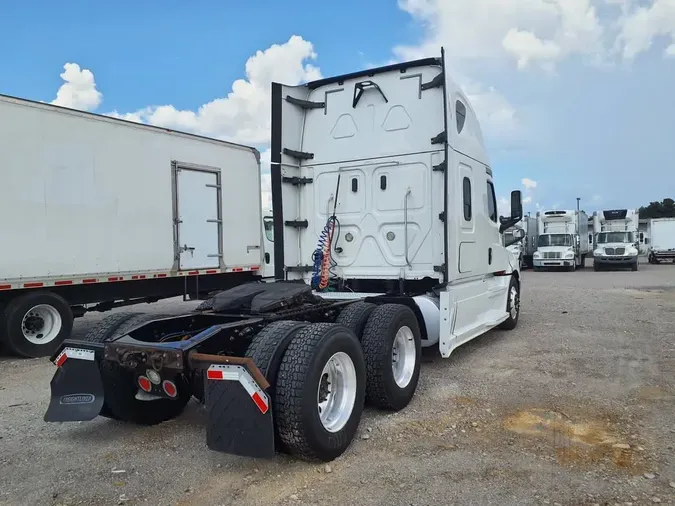 2020 FREIGHTLINER PT126064ST