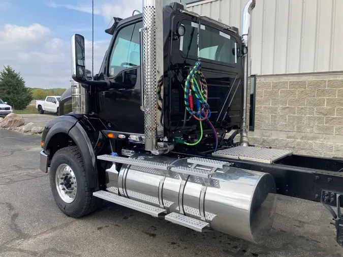 2026 International HX620