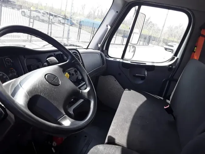 2019 FREIGHTLINER/MERCEDES M2 1063fbe637913873aebd704a11c3997f768