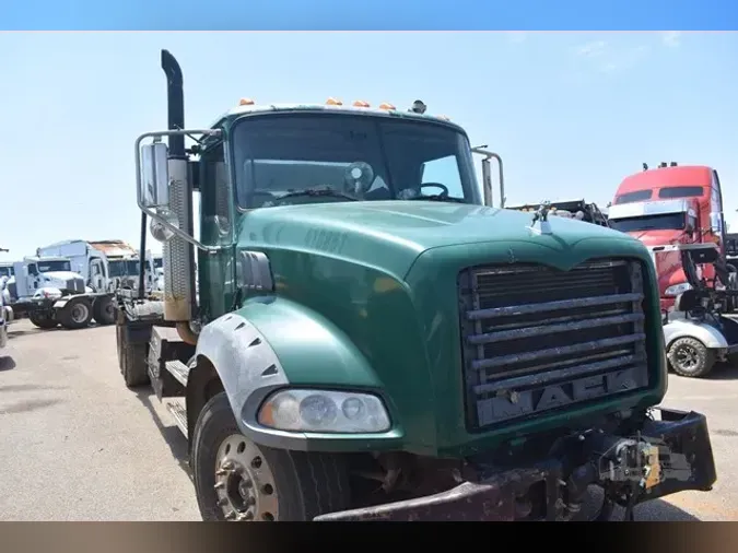 2007 MACK GRANITE CT713