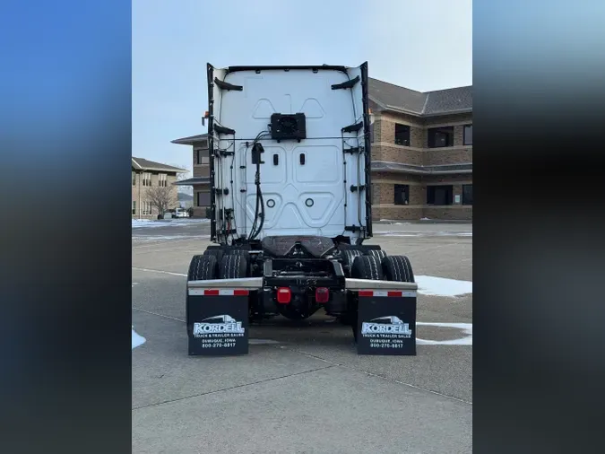 2022 FREIGHTLINER Cascadia 1263fc18abc3a0ac816f760d9ce3af08446