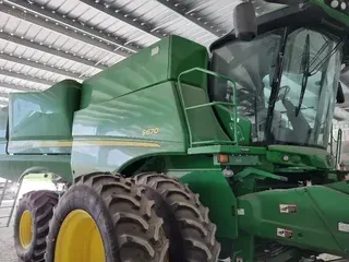 2017 John Deere S670