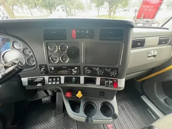 2021 Kenworth T680