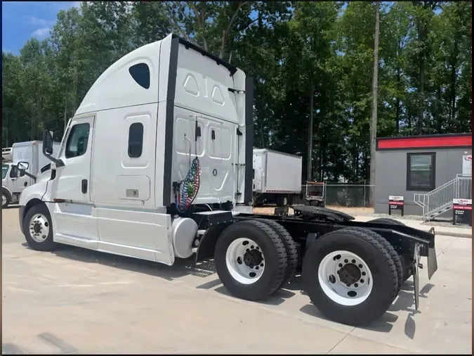 2021 FREIGHTLINER/MERCEDES NEW CASCADIA PX126643fd32ad65ae91264e08017015774777f