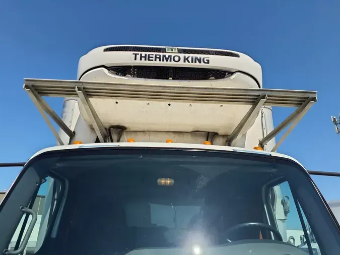2018 FREIGHTLINER M2 106