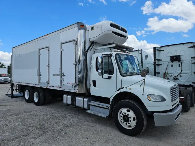 2017 FREIGHTLINER/MERCEDES M2 106