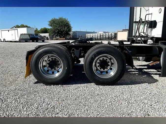2022 INT LT625 6x4