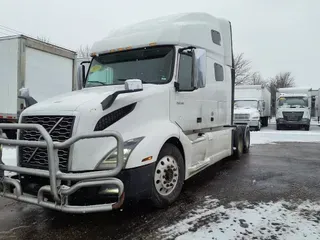 2019 VOLVO VNL64T-760