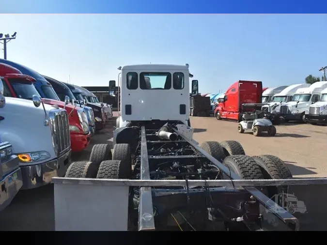 2016 PETERBILT 567