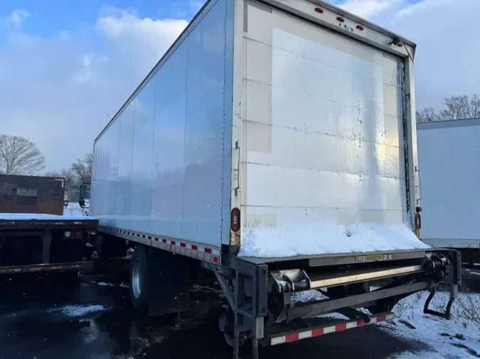 2019 FREIGHTLINER/MERCEDES M2 106