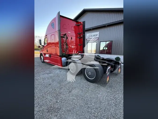 2020 FREIGHTLINER CASCADIA 126