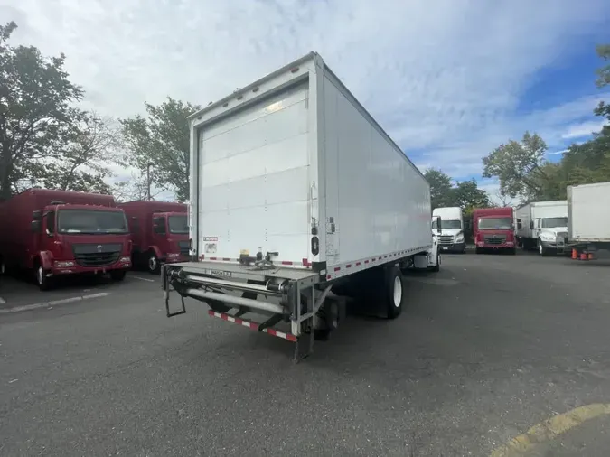 2018 FREIGHTLINER/MERCEDES M2 106