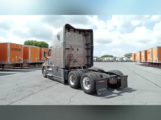 2025 Freightliner Cascadia 1263fe658683bf7d02e128b84293ee1b1b2