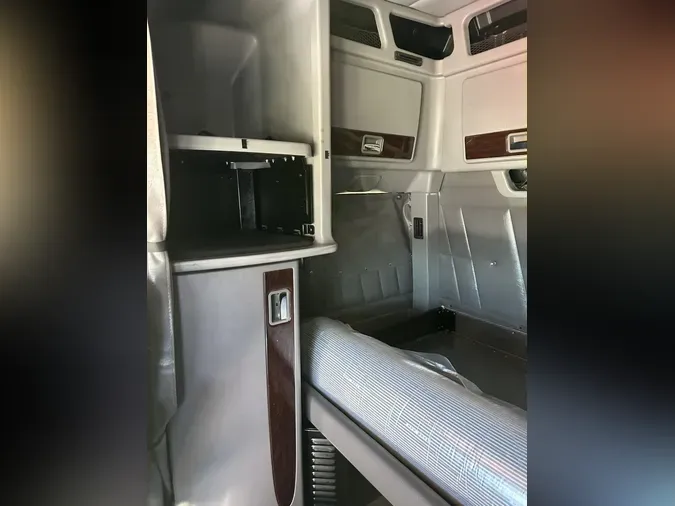 2024 Peterbilt 3893fe84145a5f3b1f93336d58945941a0e