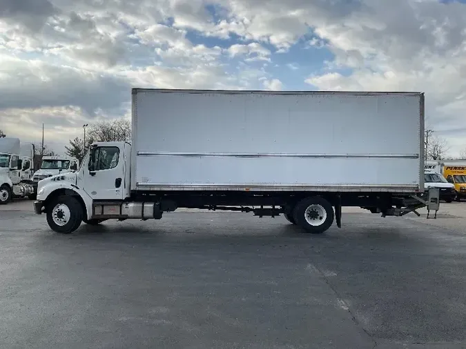 2018 Freightliner M2