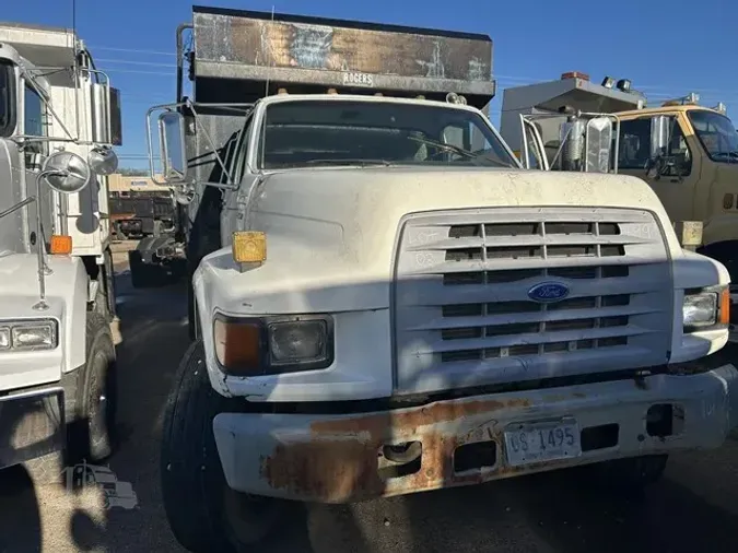 1998 FORD F800