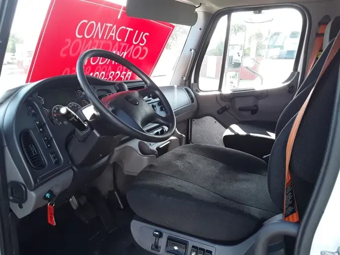 2020 FREIGHTLINER M2 106
