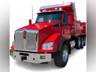 2025 Kenworth T880