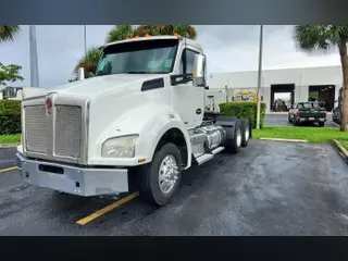 2015 Kenworth T880