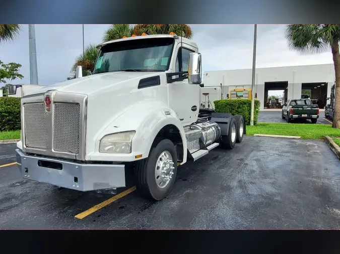 2015 Kenworth T8803ff49c3df420c93f27e64e5696beca66