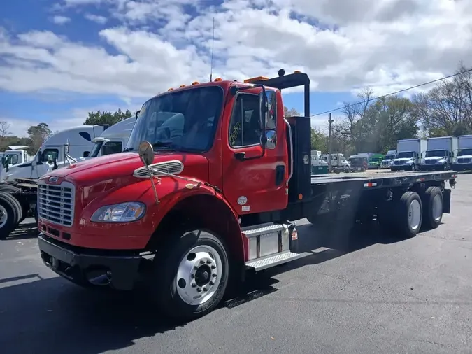 2020 FREIGHTLINER/MERCEDES M2 106