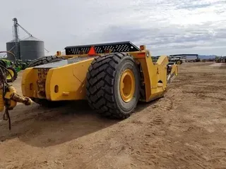 2018 John Deere 2412E