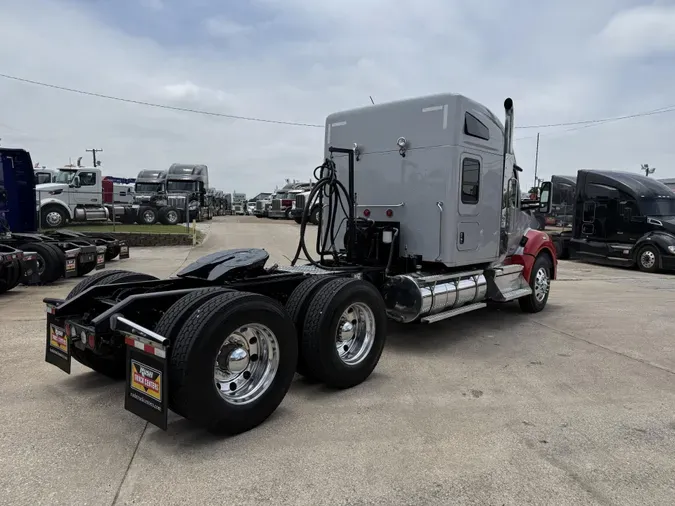 2019 Kenworth T880