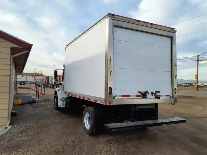 2018 FREIGHTLINER/MERCEDES M2 106
