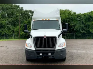 2021 INT LT625 6x4