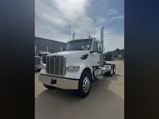 2027 PETERBILT 567