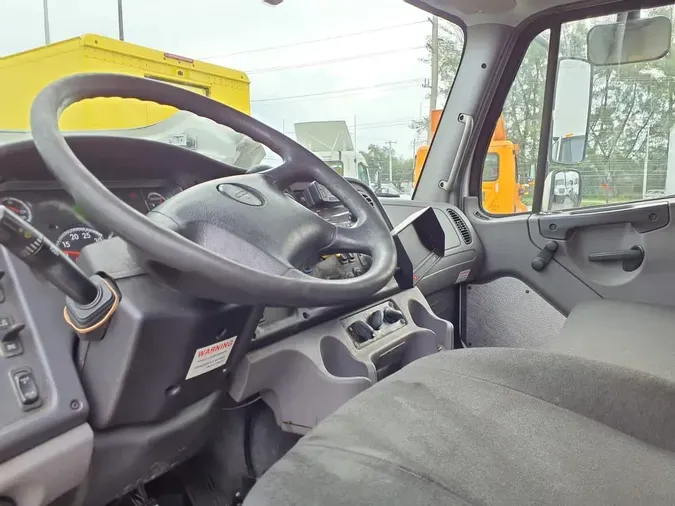 2019 FREIGHTLINER/MERCEDES M2 10640054a9eab378e9534cae8a813928819