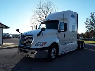 2019 NAVISTAR INTERNATIONAL LT625 SLPR CAB