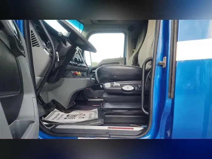 2021 KENWORTH T680