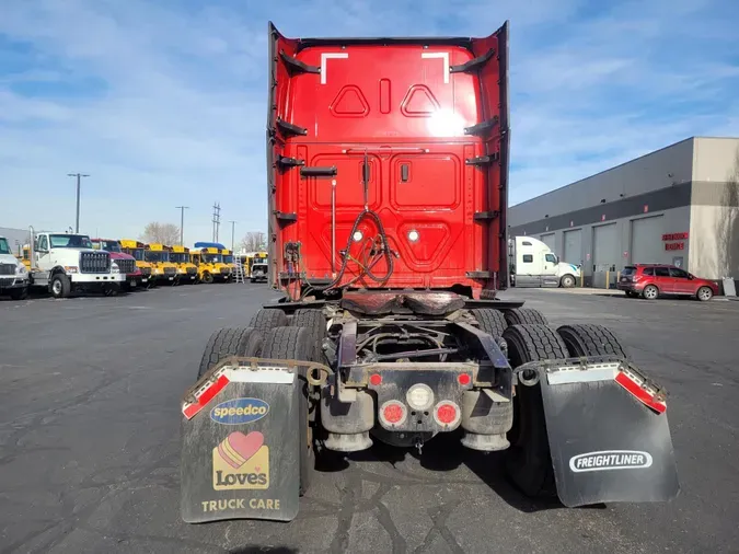 2021 Freightliner Cascadia