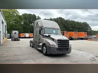 2022 Freightliner Cascadia 126