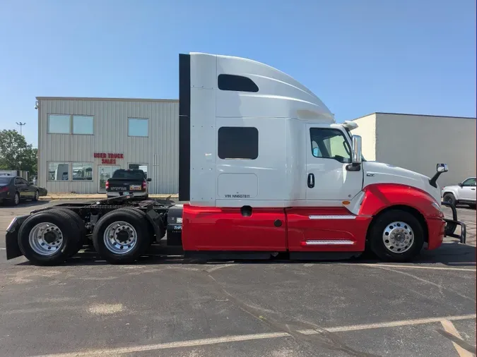 2022 International LT625