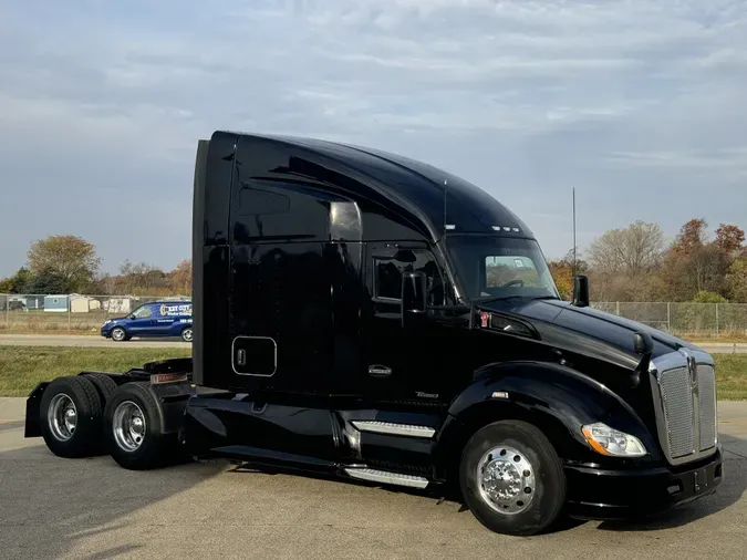 2022 KENWORTH T680