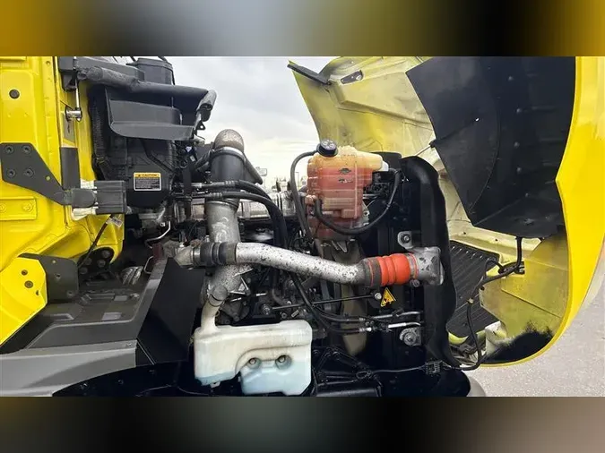 2018 INTERNATIONAL RH613