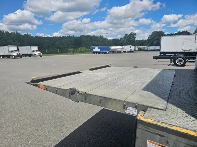 2019 FREIGHTLINER M2 106